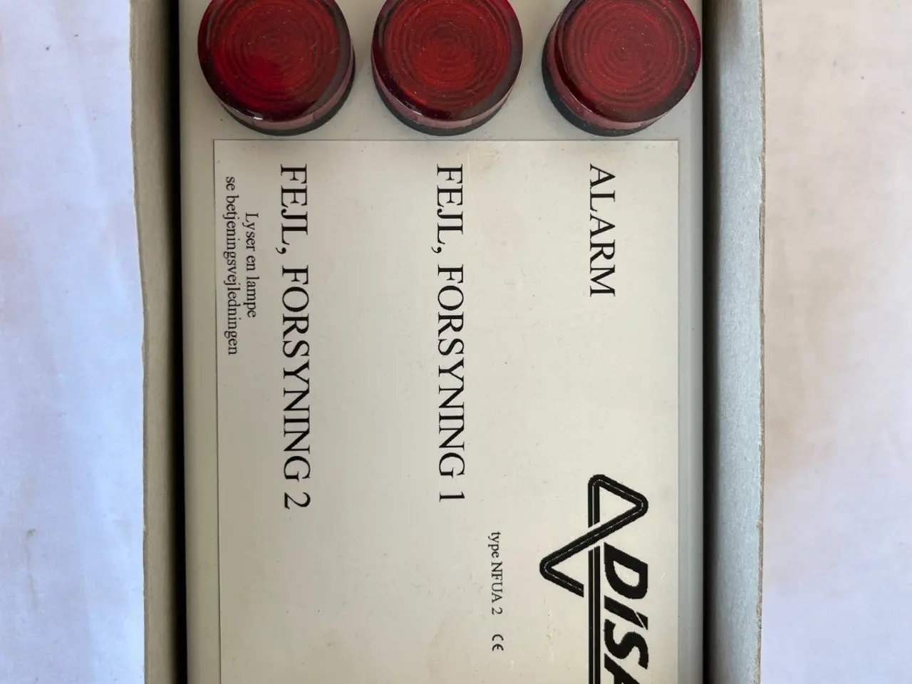 Billede 5 - DISA NFUA 2 Ventilation Alarm Panel 3 Red Lamps ny