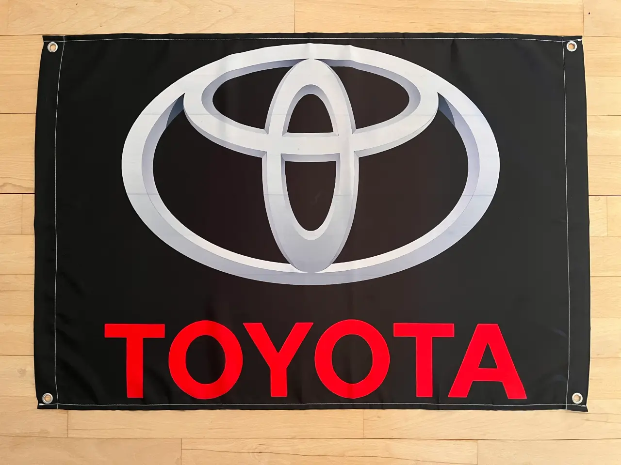 Billede 1 - Flag med Toyota
