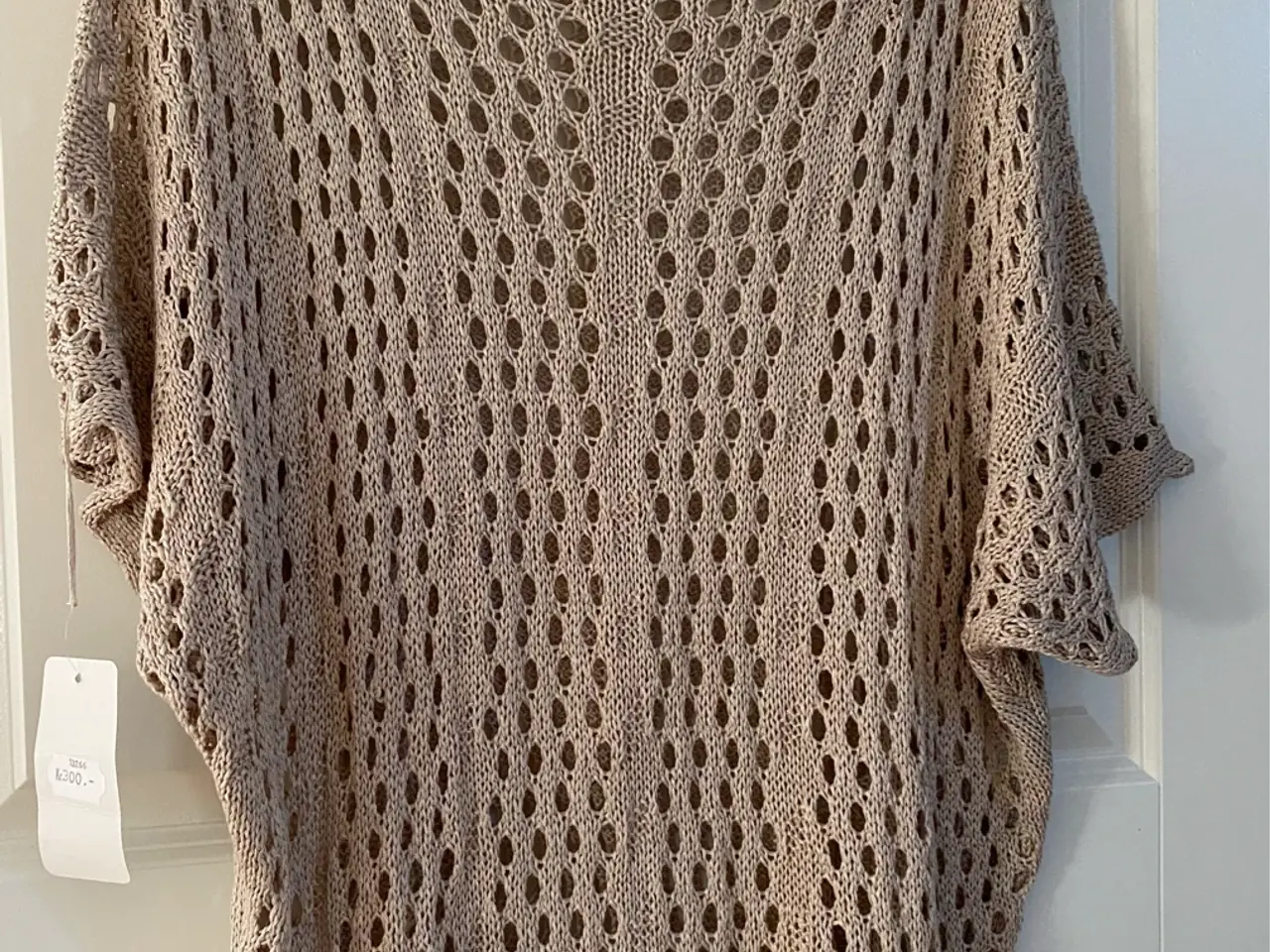 Billede 1 - Lysebrun strik bluse