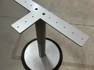 Søjleben med stor flange