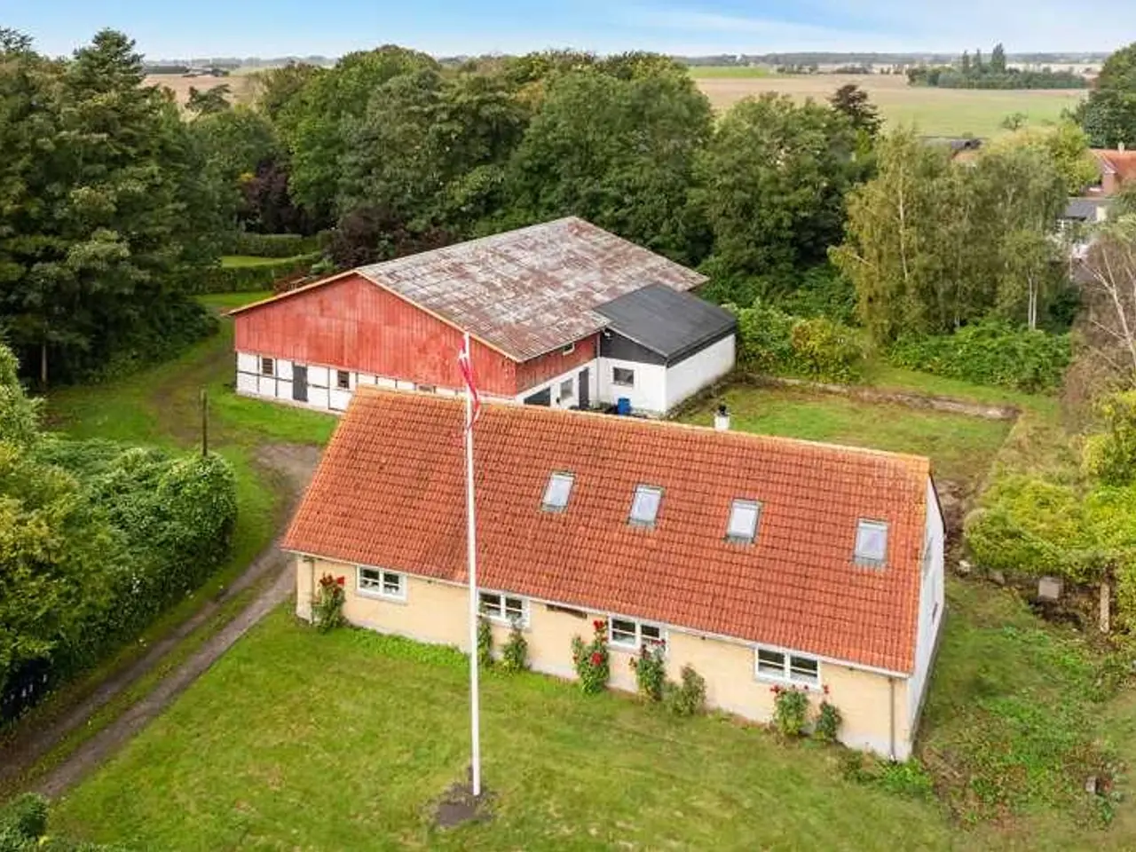 Billede 1 - Nedlagt landejendom på Lolland