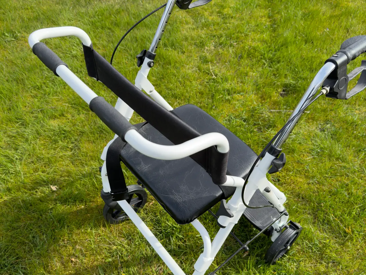 Billede 2 - Helt ny rollator