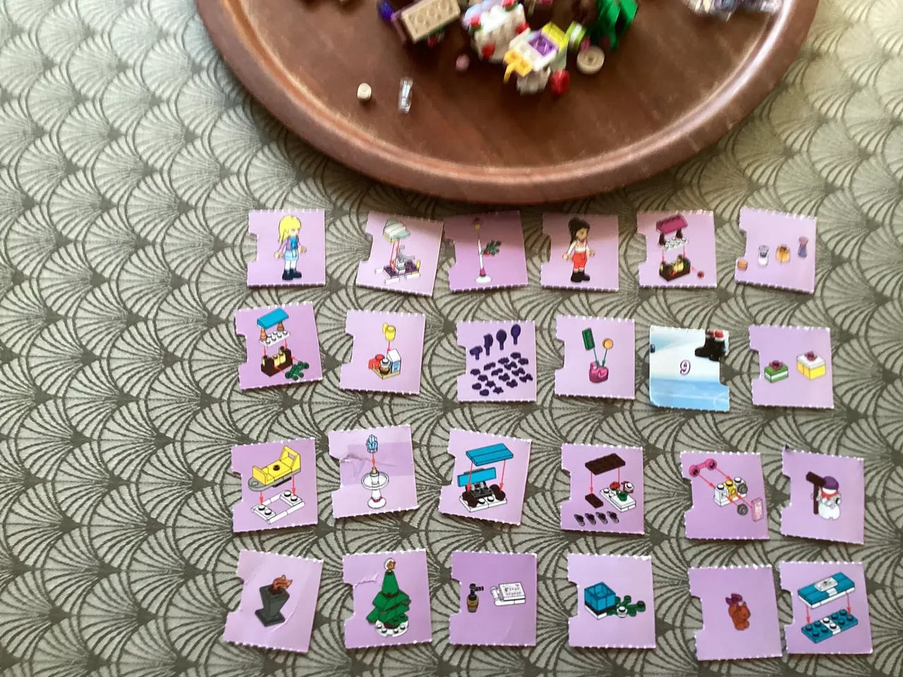 Billede 6 - Julekalender 24x4 ting lego friends