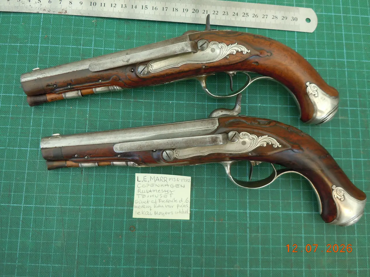 Billede 4 - Pistolsæt 1785 Danske med sølvbeslag.