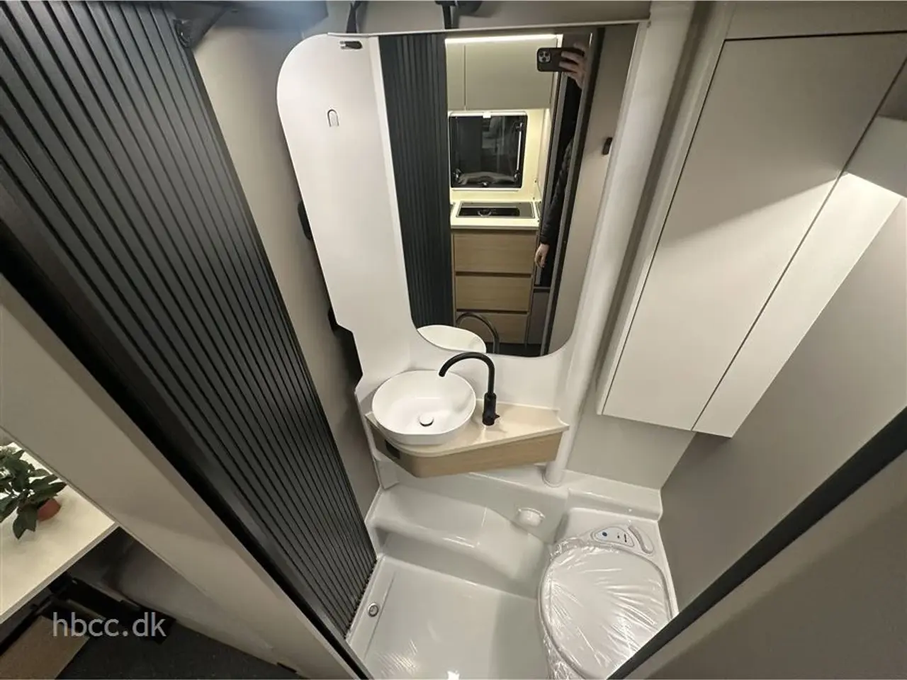 Billede 4 - 2026 - Adria Action 391 PD   Adria Action 391 PD Classic – Kompakt, smart og komfortabel