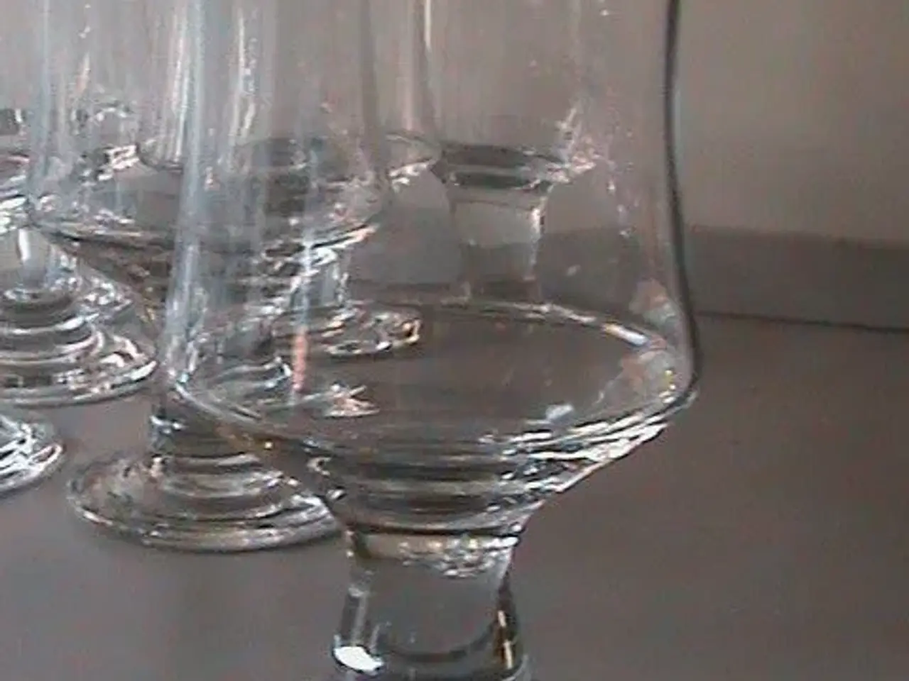 Billede 1 - Vinglas 13 cm, 16 stk., kr. 25 ialt for alle