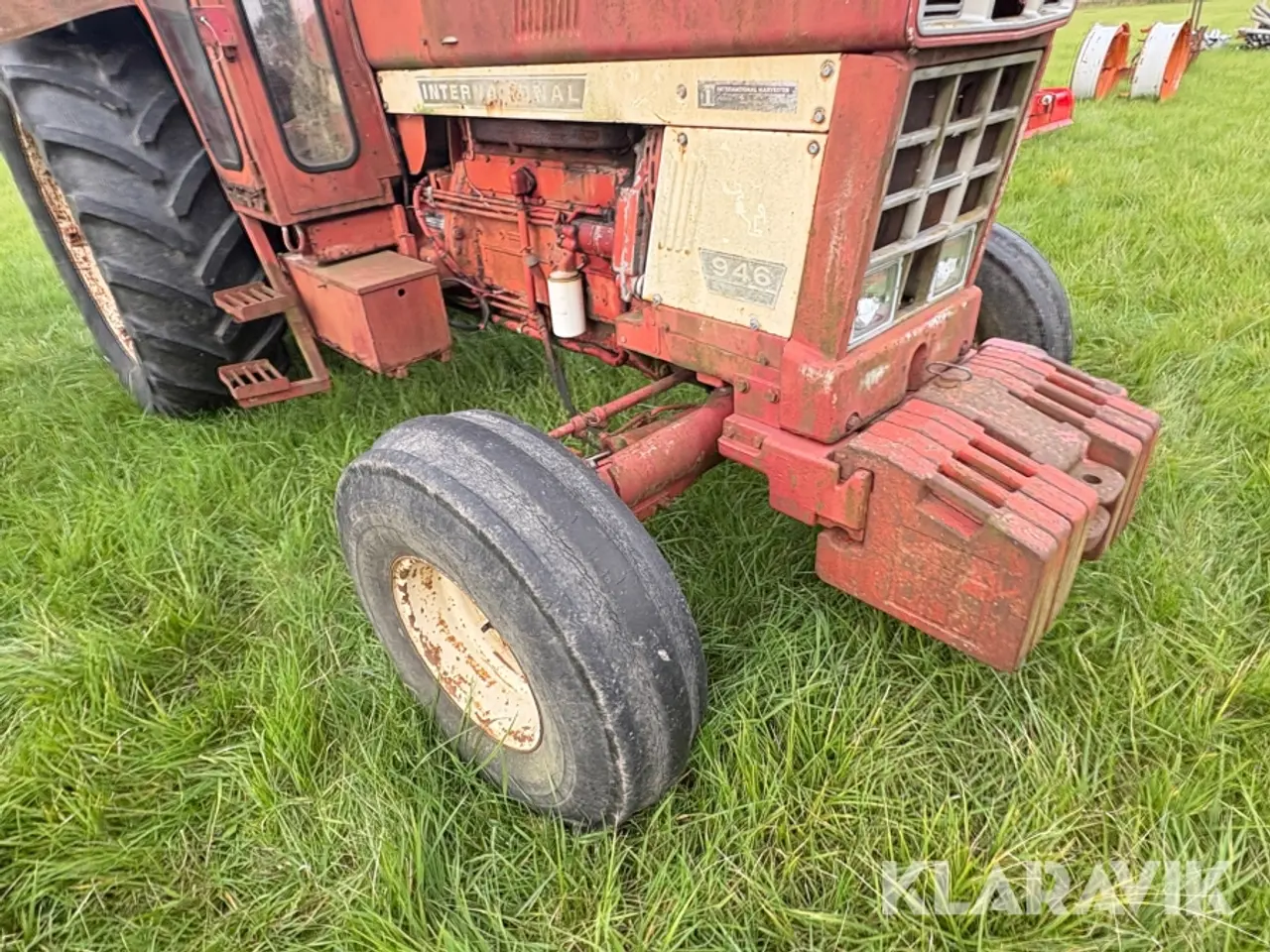 Billede 11 - Veterantraktor IH 946
