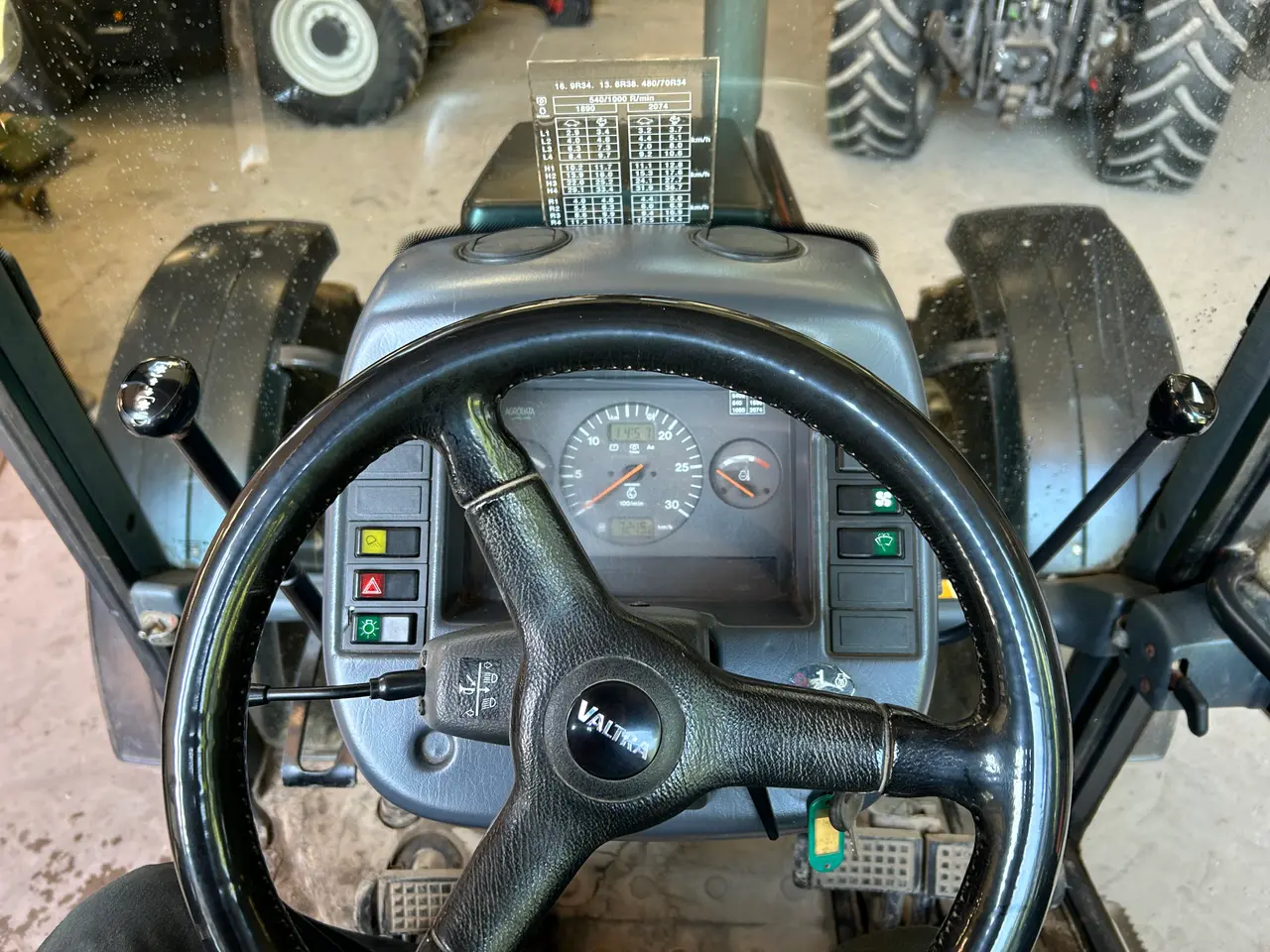 Billede 7 - Valtra 900