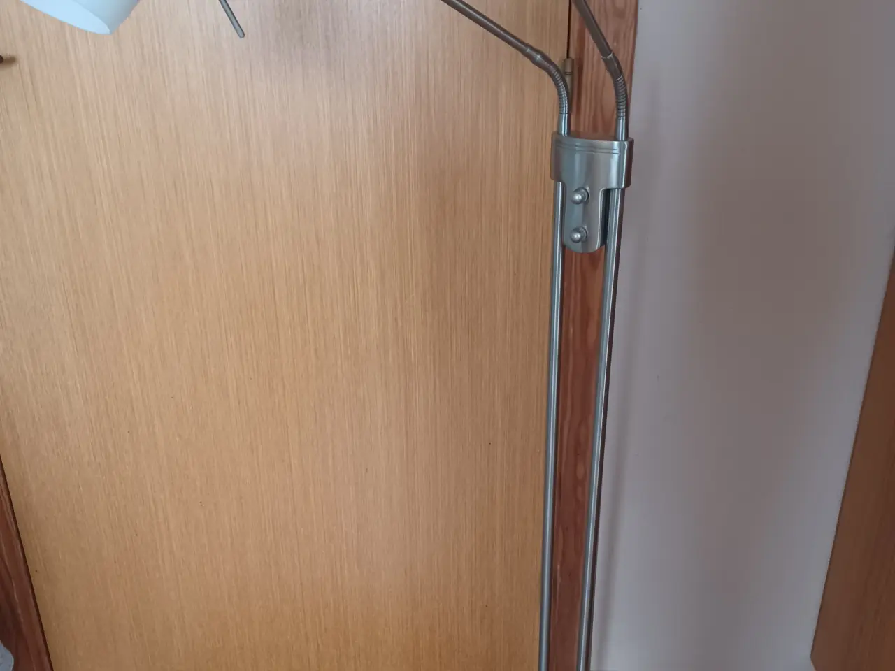 Billede 2 - Gulvlampe dobbelt halogen med separate lysdæmper