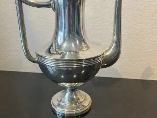 Forsølvet kaffekande