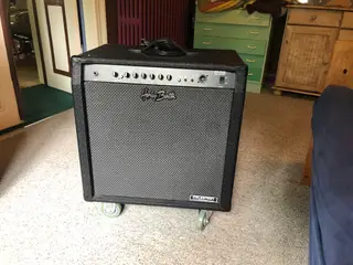 Harley Benton 80 w. Basforstærker 