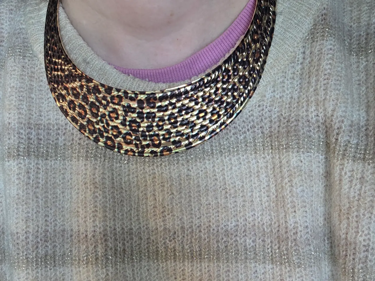 Billede 3 - Halssmykke med leopard print 