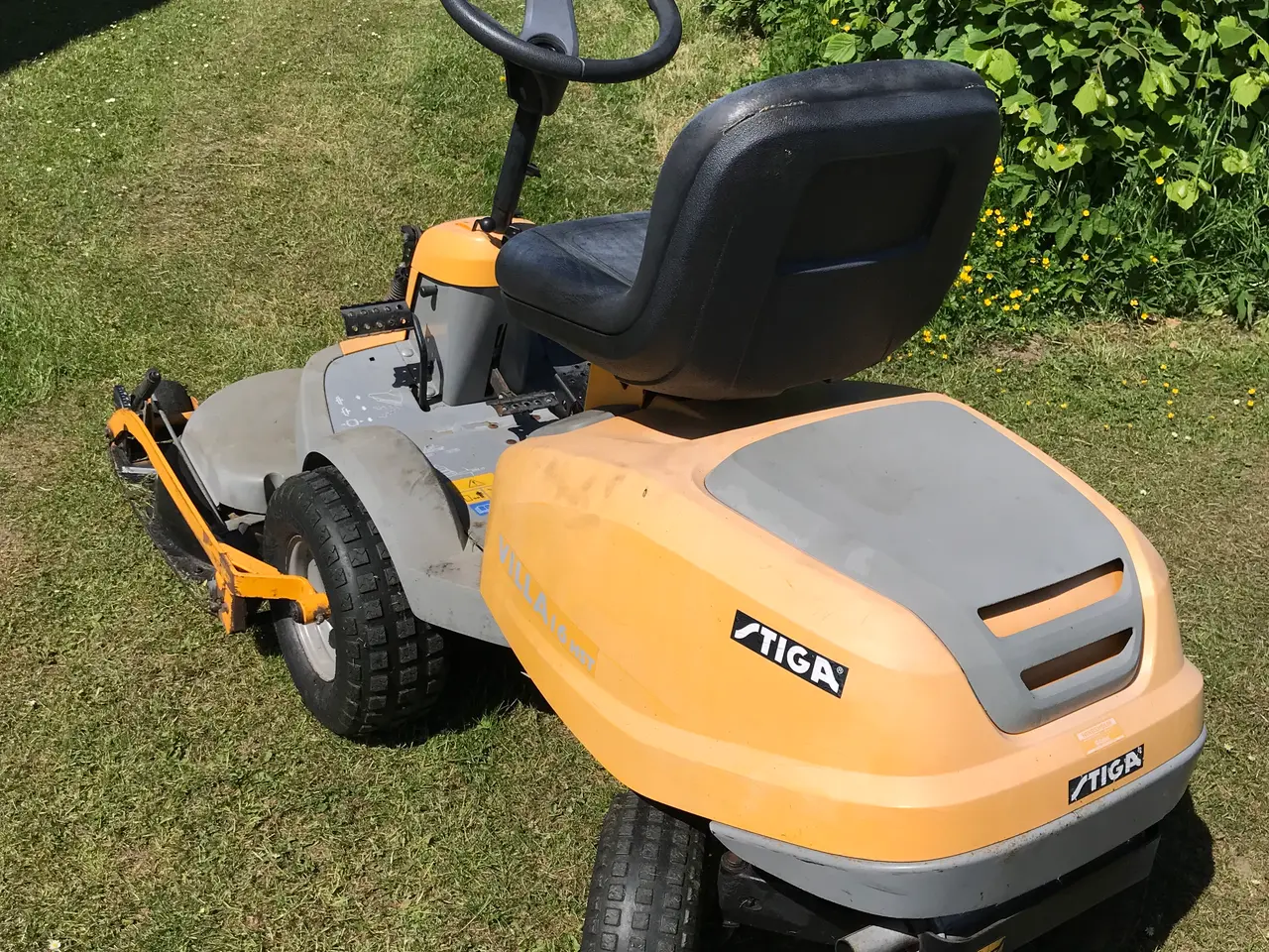 Billede 1 - 2009.  Stiga Villa 16. Motor 15,5 hk