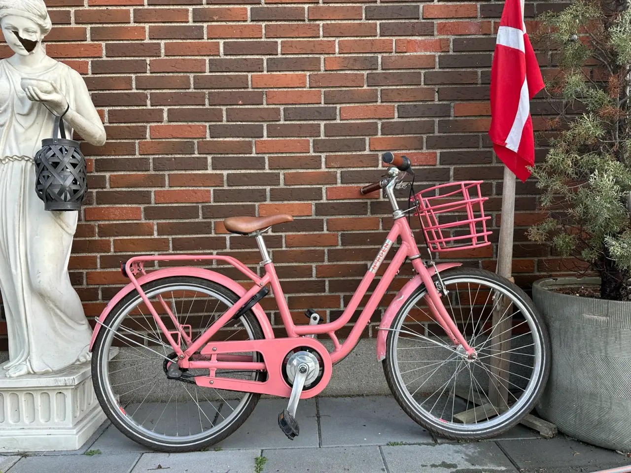 Billede 1 - Købt til 4299 kr 24 tommer