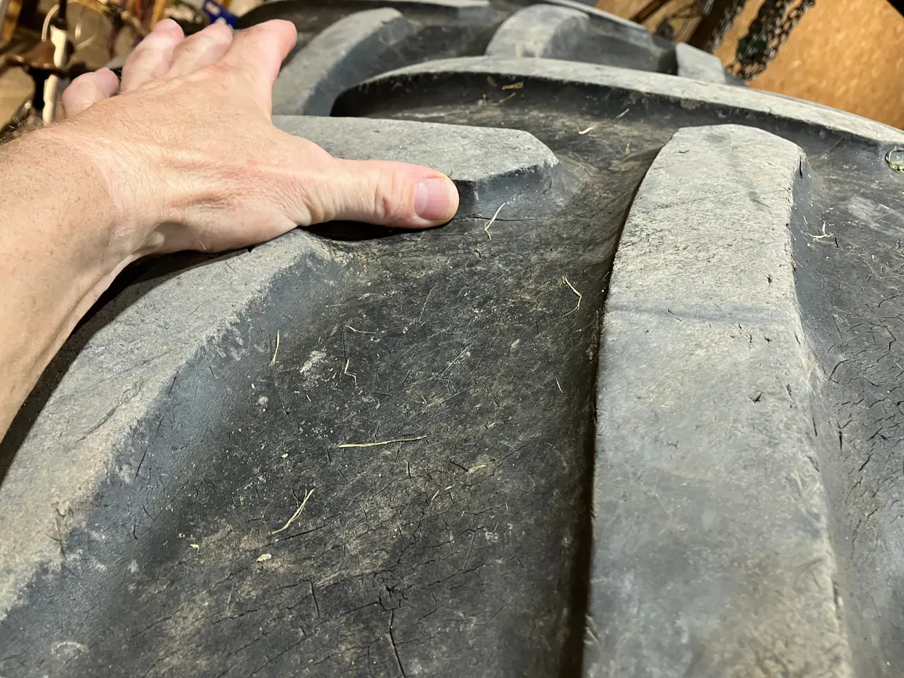 Billede 5 - 600/65-38 Michelin traktordæk XM 108