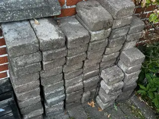 Fliser i grå og rød