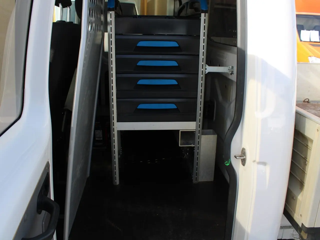 Billede 6 - VW Transporter 2,0 TDi 150 Db.Kab m/lad
