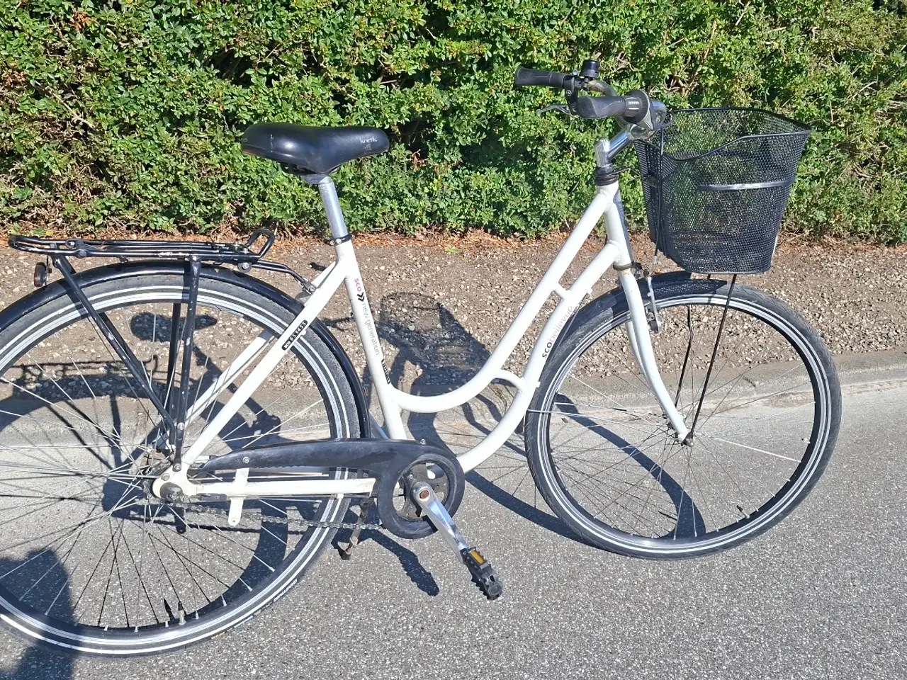 Billede 2 - Køreklar damecykel