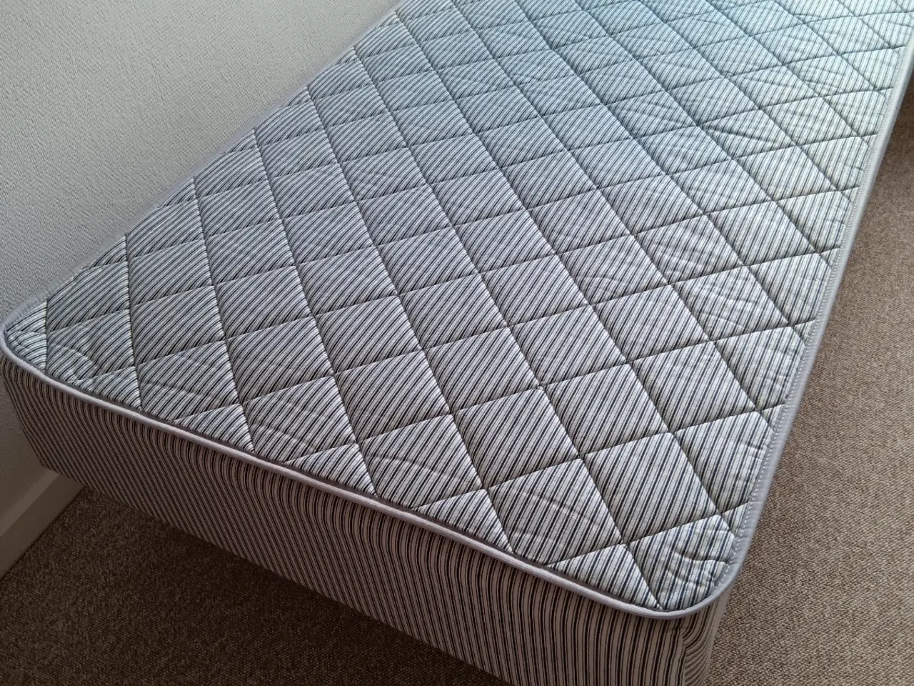 Billede 2 - Boxmadras
