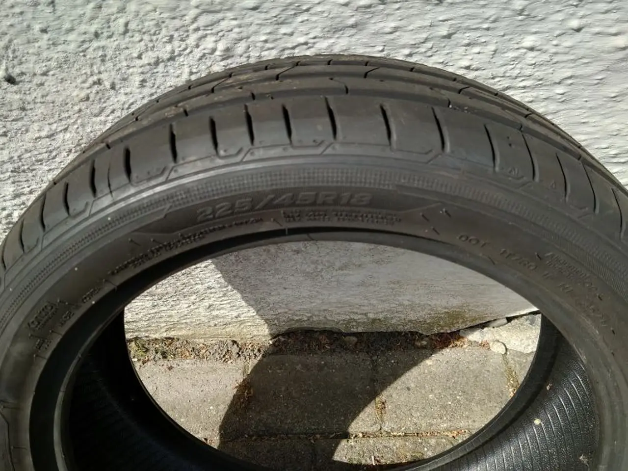 Billede 2 - Hankook sommerdæk 18"