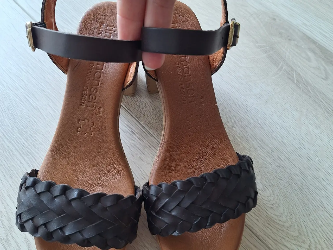 Billede 1 - Tim og simonsen sandaler