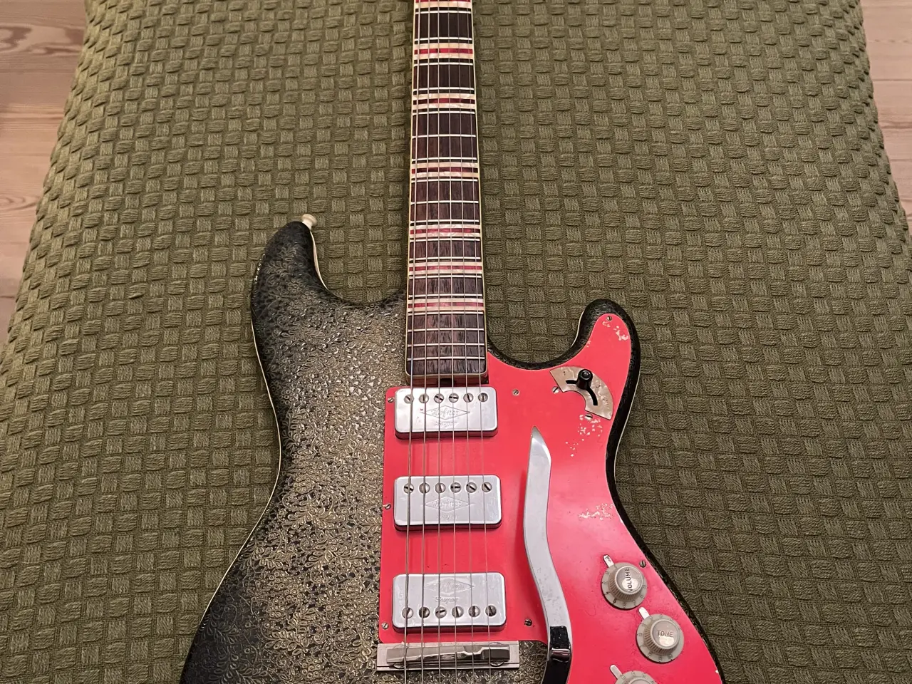 Billede 1 - Höfner 173 “Brokat” vinyl finish