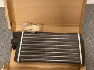 Open Box Stark SKHE-0880012 Car Heater Core Heat