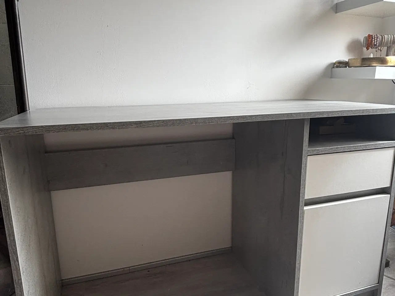 Billede 1 - Skrivebord, som ny