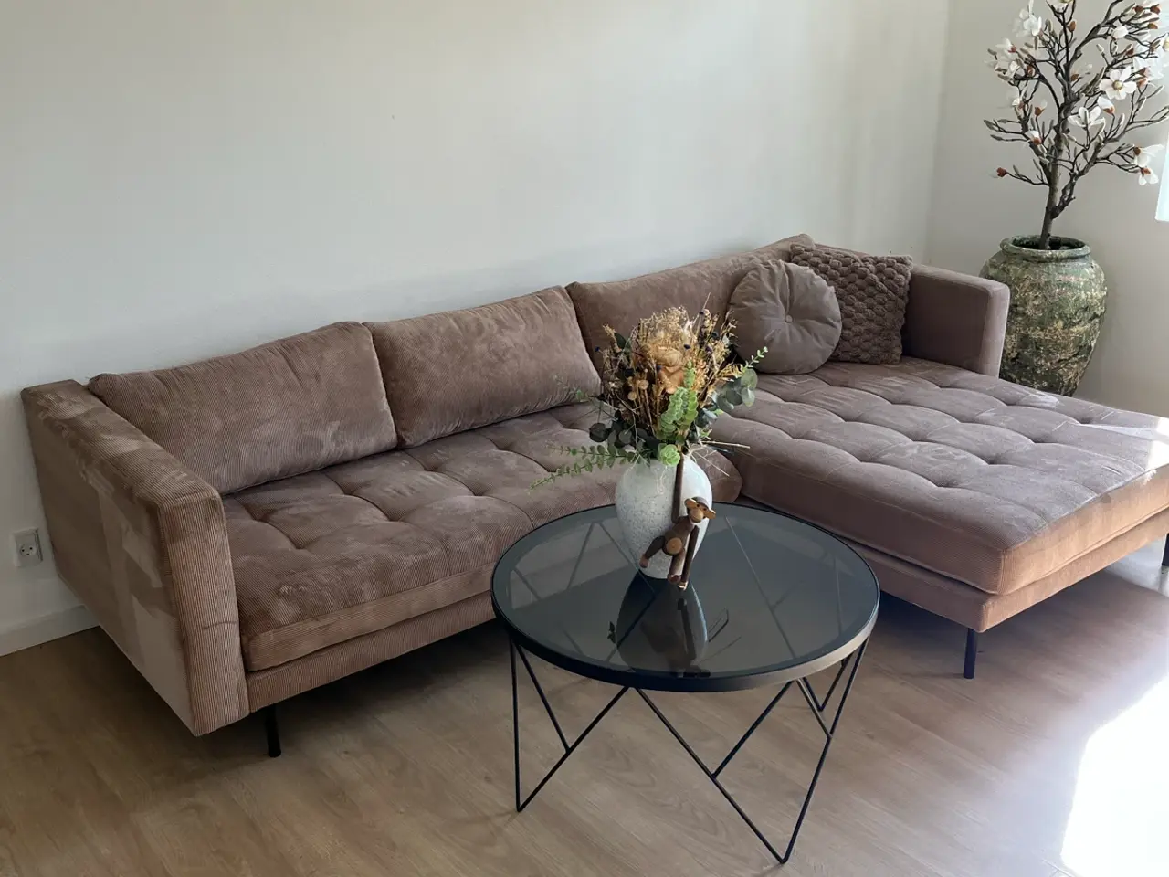 Billede 1 - Smuk mocca farvet Cali sofa 