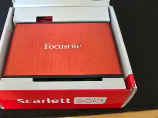 Scarlett Solo