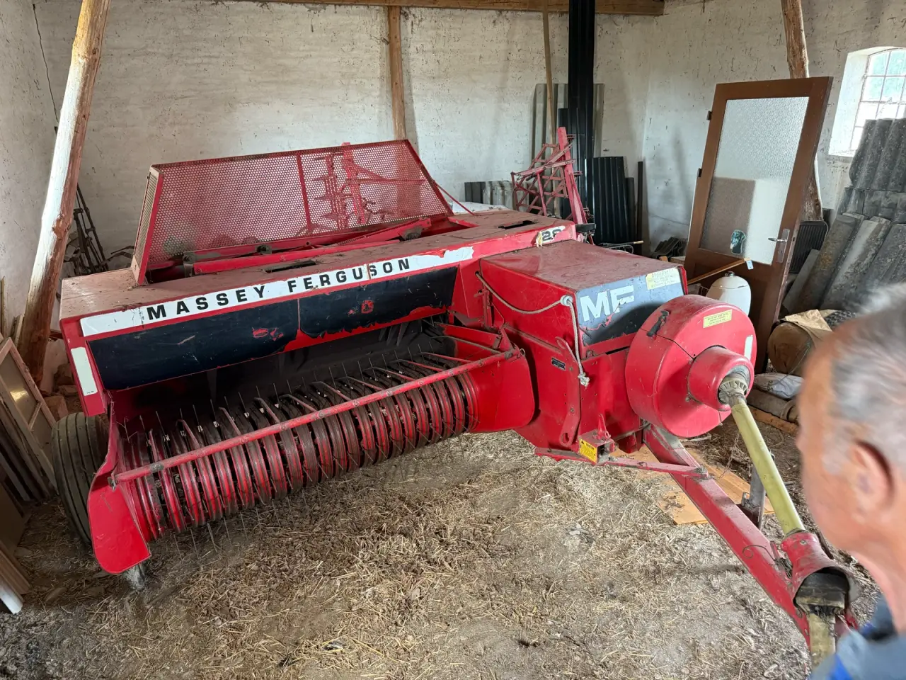 Billede 1 - Ballepresse Massey Ferguson 128