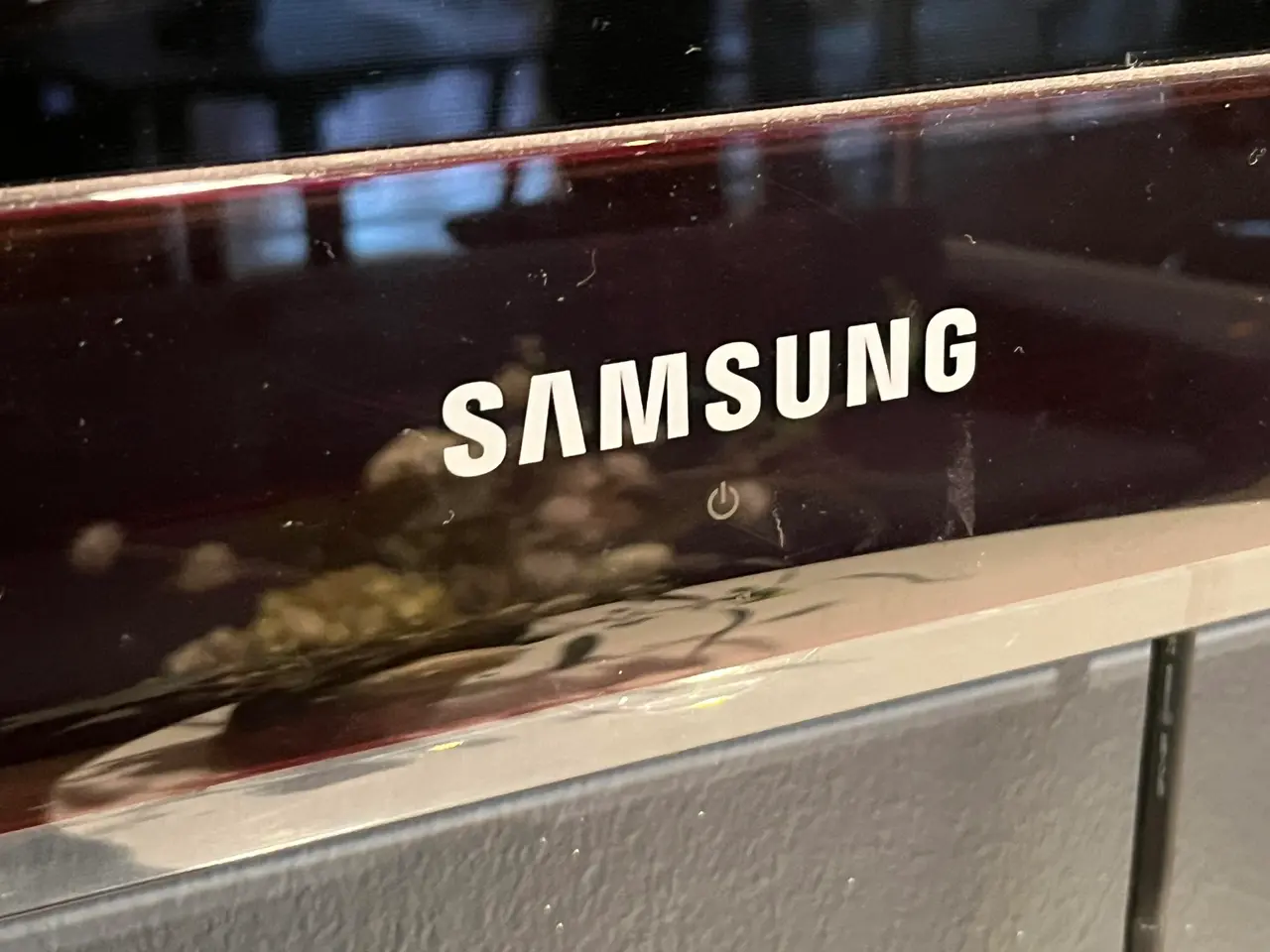 Billede 2 - Fjernsyn SAMSUNG 45" inkl. ophæng