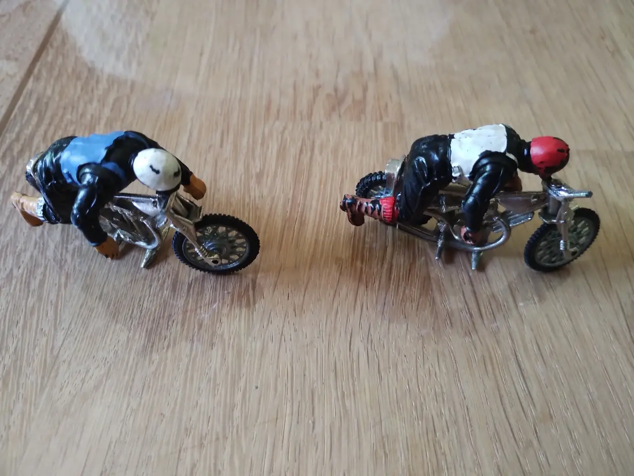 Billede 1 - 2 Speedway kører med motorcykel