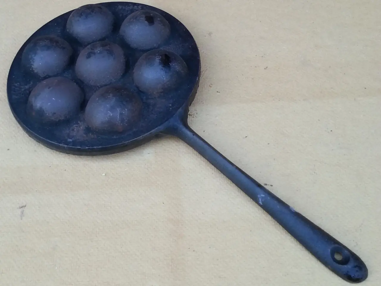 Billede 2 - Lyseholder/ æbleskivepande