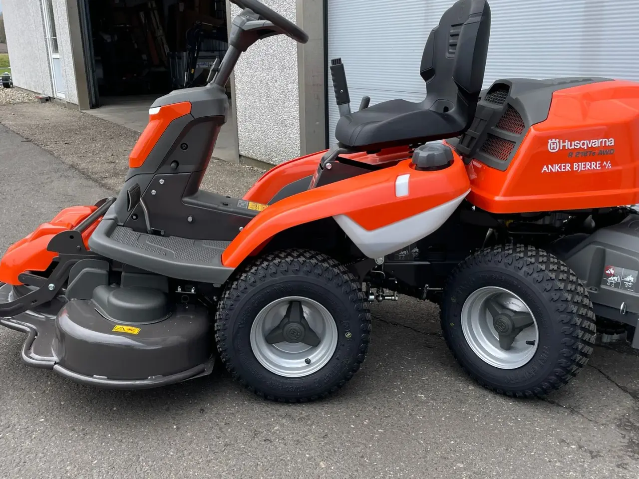 Billede 3 - Husqvarna R216Ts Awd inkl. 103cm klipper - NY MODEL