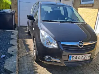 Opel agila / suzuki splash 