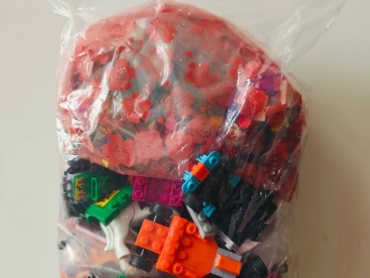 Billede 1 - 800 gram Blandet Lego og Sluban klodser