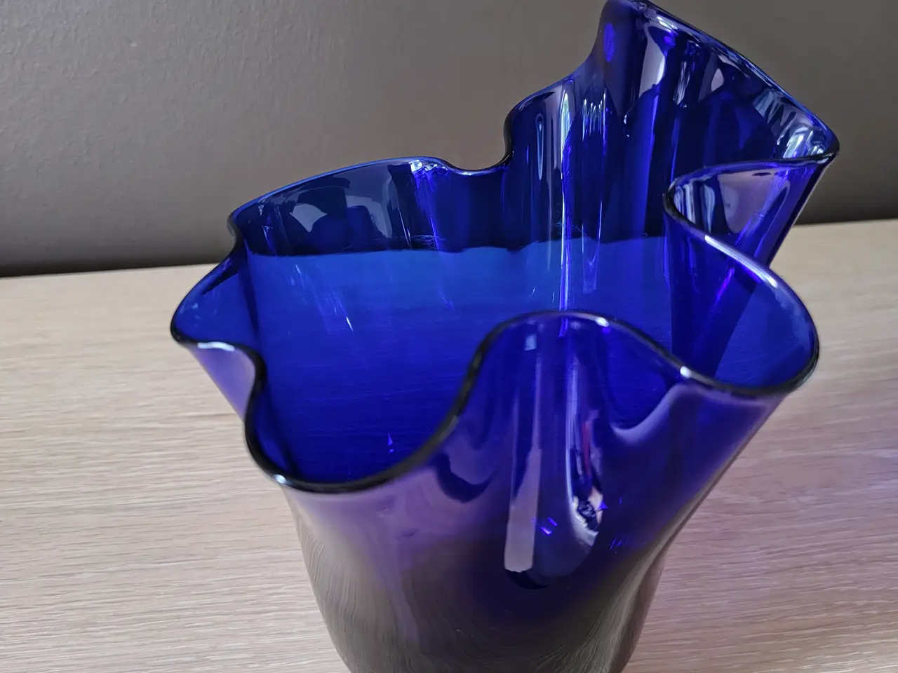 Billede 2 - Flot blå tulipan vase fra Anker Iversen