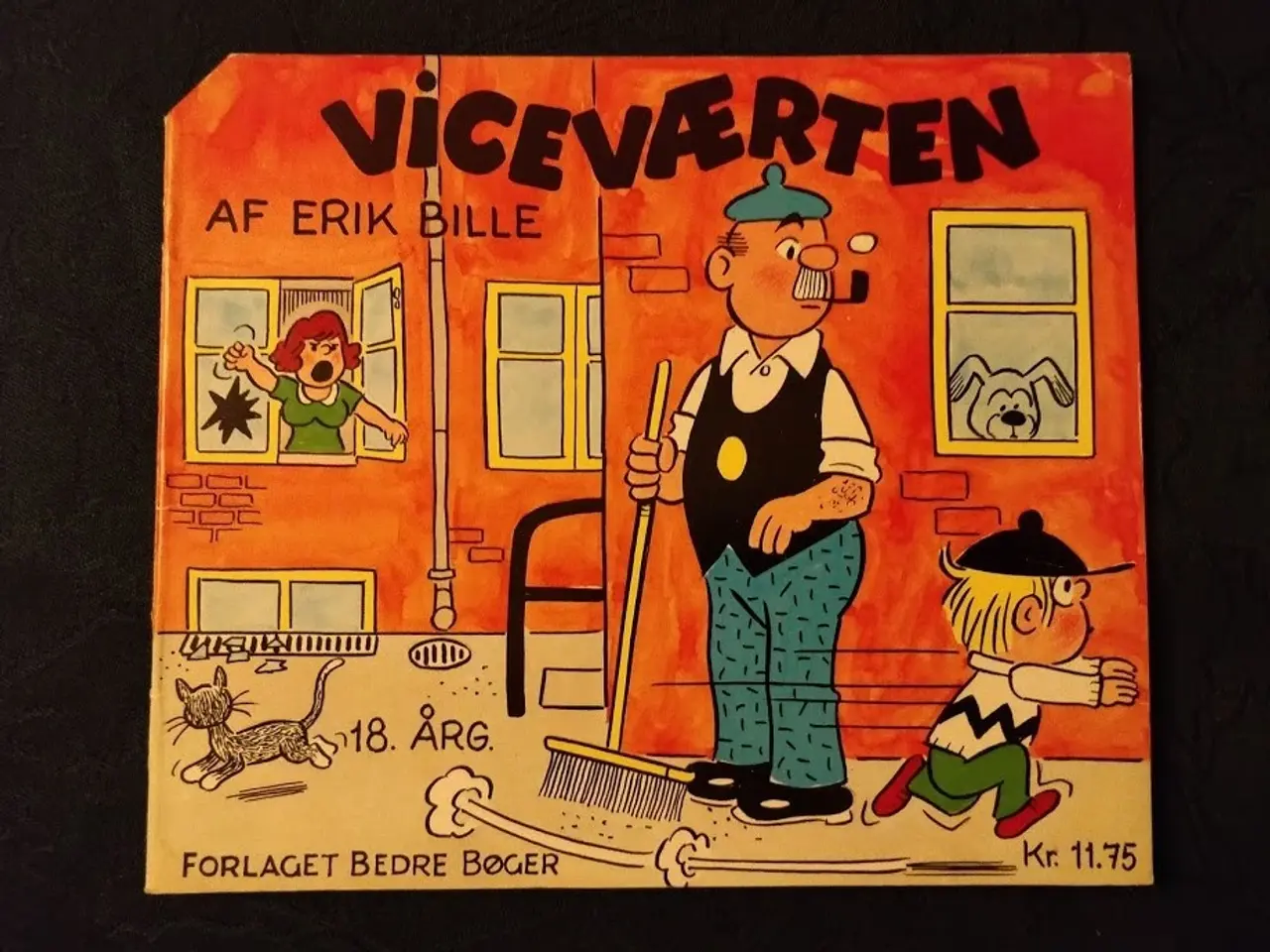 Billede 2 - Gamle årshæfter !