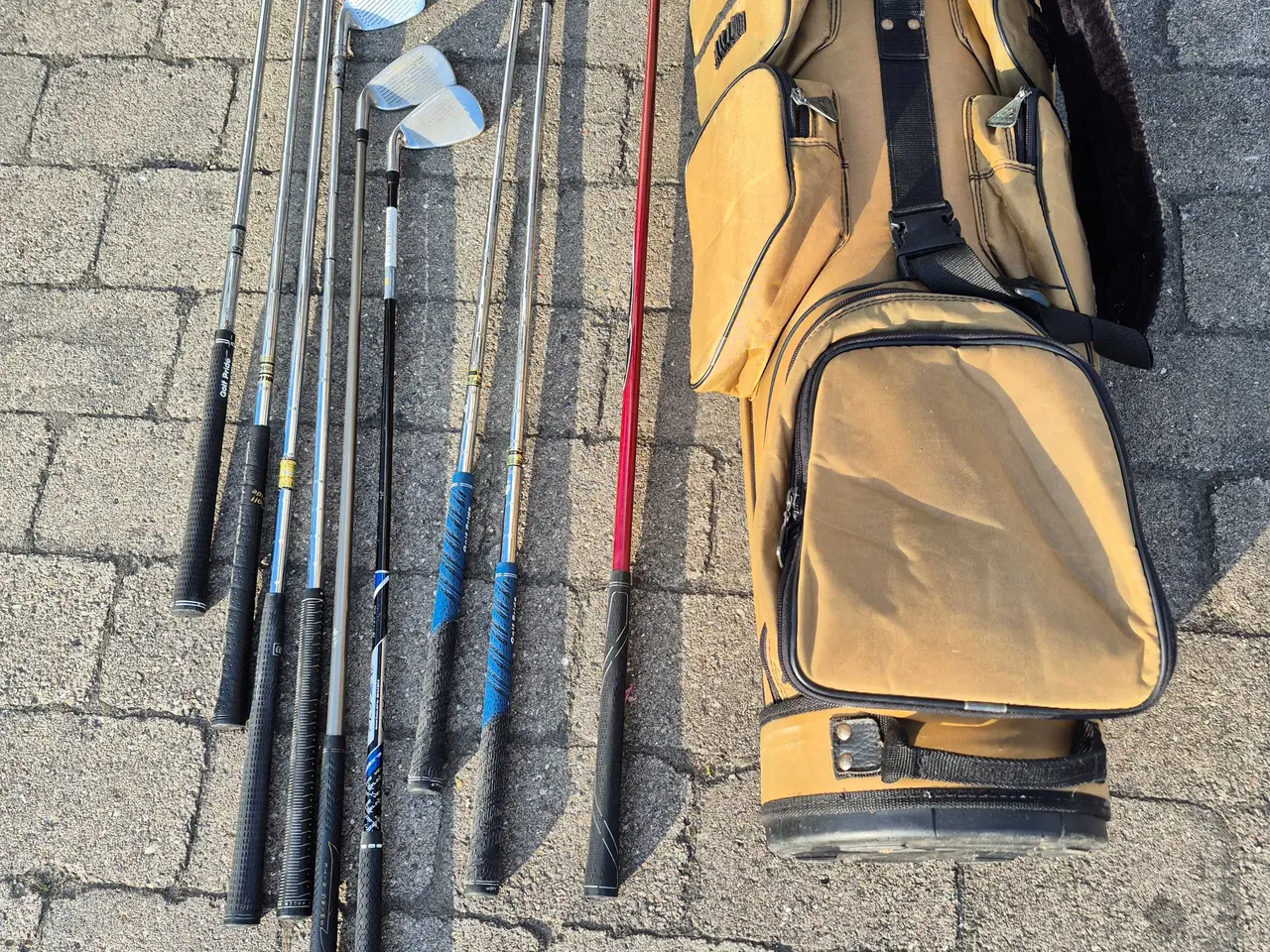 Billede 8 - 3 forskellige golfsæt sælges enkeltvis/ samlet