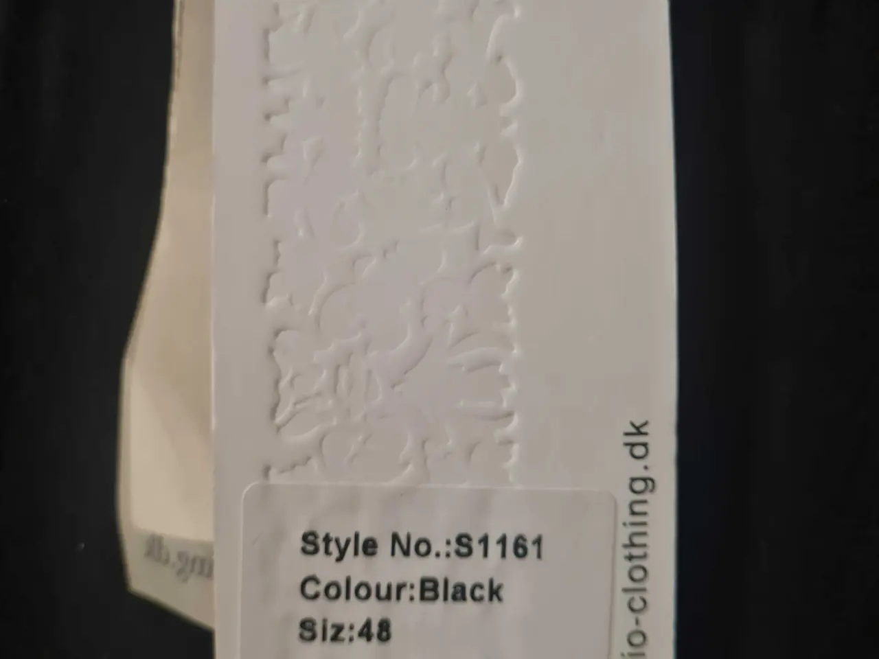 Billede 5 - Ny Studio top/ T-shirt str 48