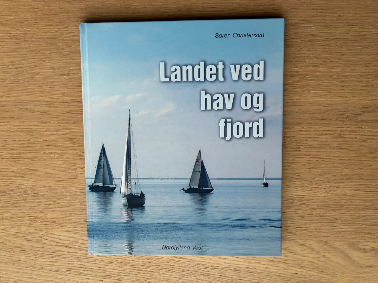 Billede 1 - Landet ved hav og fjord