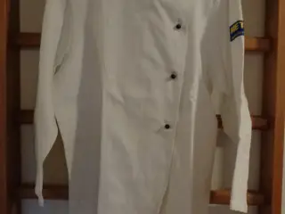 Kokke-"uniform": bukser, jakker, forklæder