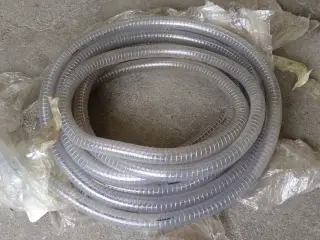 Slange 1 1/4" klar suge og trykslange.