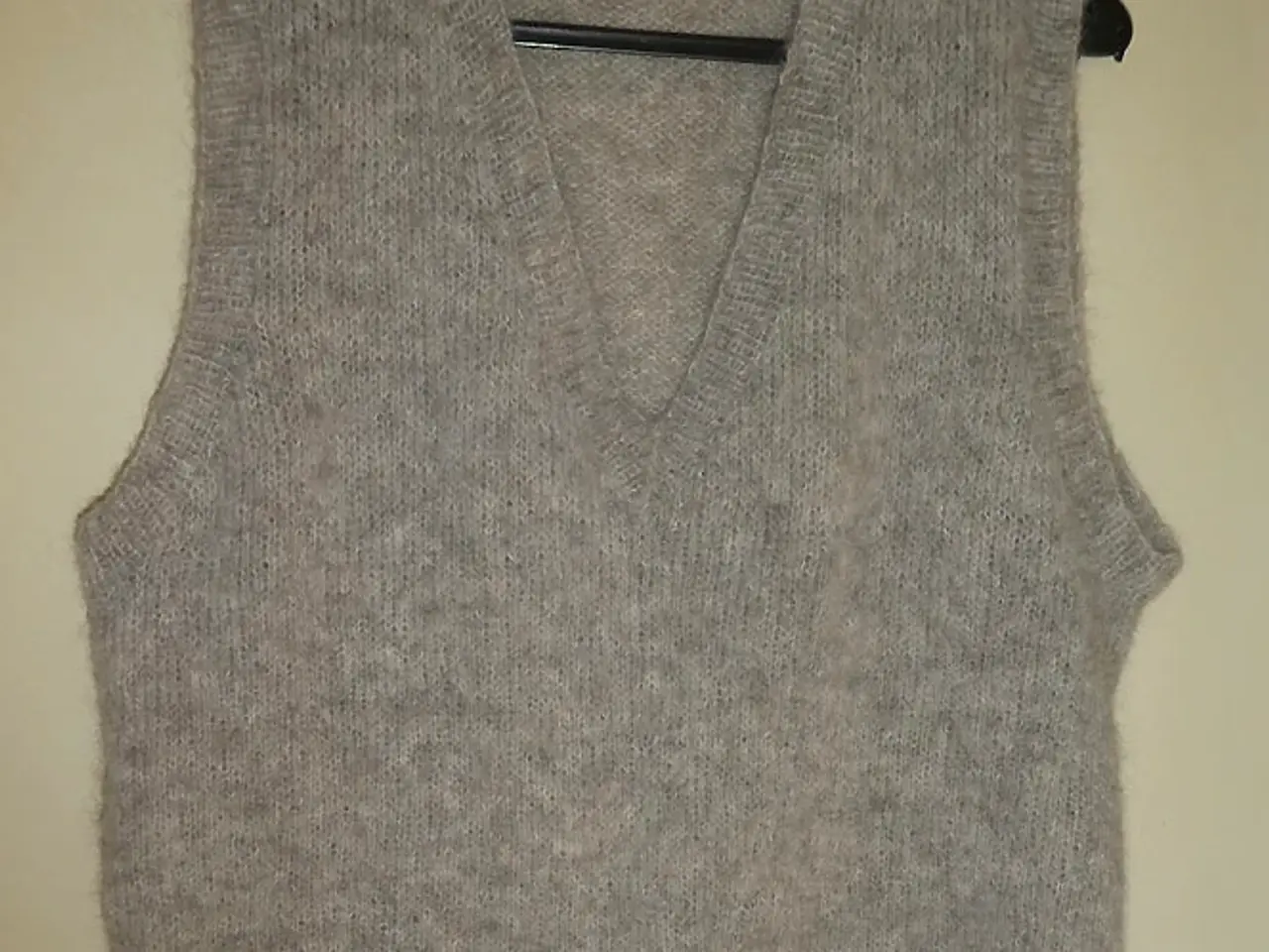 Billede 2 - Fjerlet Håndstrikket Pullover/slipover/vest