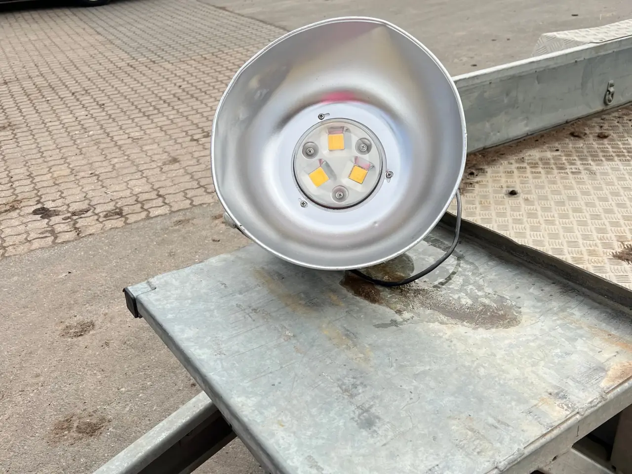 Billede 3 - Ledlamper til hal/værksted 