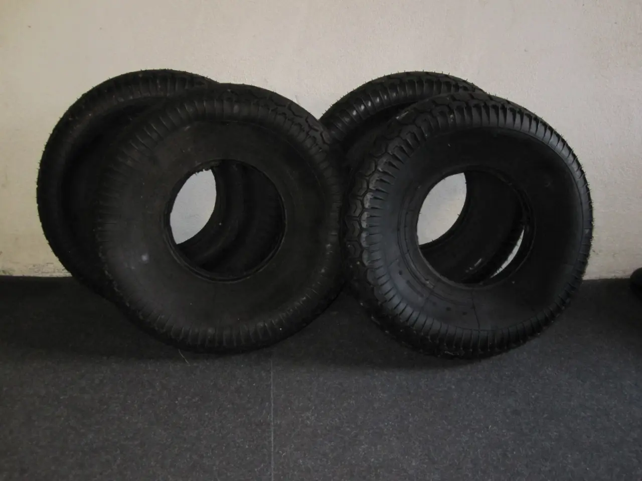 Billede 1 - 4 dæk 5,00 X 8"