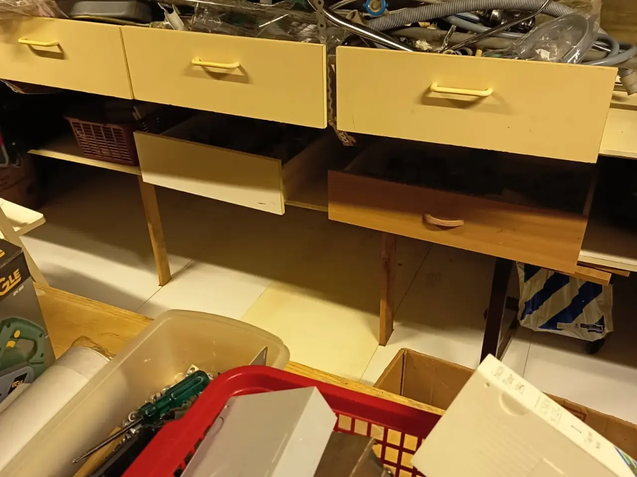Billede 13 - En masse fra huset jeg skal af med 