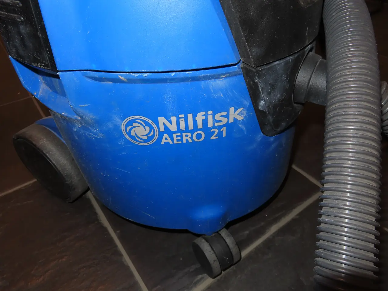 Billede 2 - Støvsuger NILFISK AERO 21