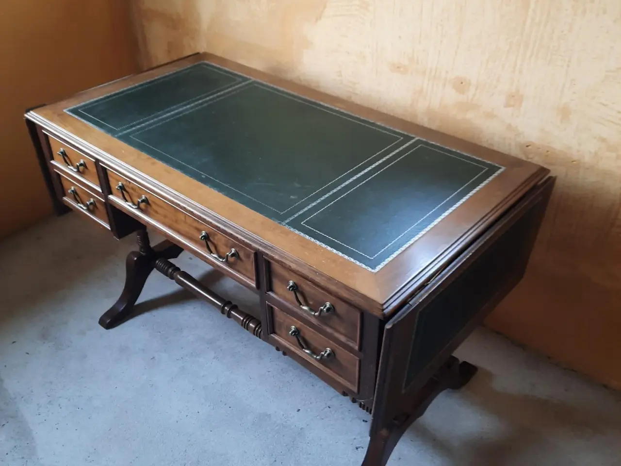 Billede 4 - Empire skrivebord med stole